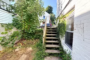 44 Prest St, New London, CT 06320 - Photo 25