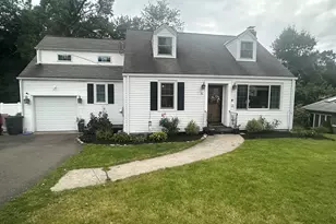 32 Hilltop Terrace, North Haven, CT 06473 - Photo 1