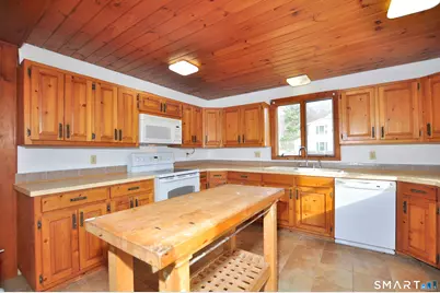 118 Meadow Street, Winchester, CT 06098 - Photo 5