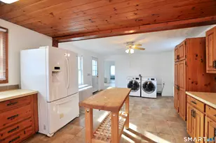 118 Meadow St, Winchester, CT 06098 - Photo 7