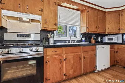38 Lewis Street, Naugatuck, CT 06770 - Photo 15