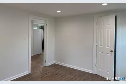 16 Raymond Street, New Canaan, CT 06840 - Photo 13