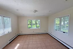 21 Cheryl Dr, Waterbury, CT 06708 - Photo 7
