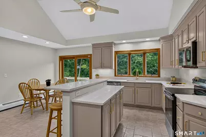 32 Deer Meadow, Tolland, CT 06084 - Photo 9