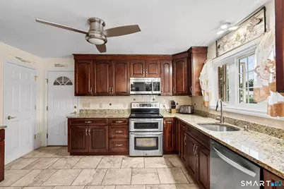 66 Goff Street, Waterbury, CT 06704 - Photo 7