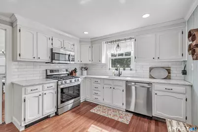 31 Clover Street, West Haven, CT 06516 - Photo 25