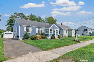 31 Clover St, West Haven, CT 06516 - Photo 5