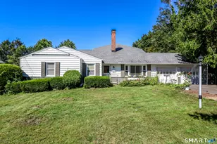 124 Chestnut Hill Rd, Trumbull, CT 06611 - Photo 1