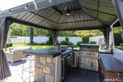 94 Field Crest Road, New Canaan, CT 06840 - Photo 9