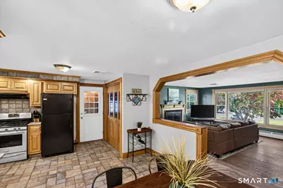 121 Hartford Road, Simsbury, CT 06070 - Photo 11