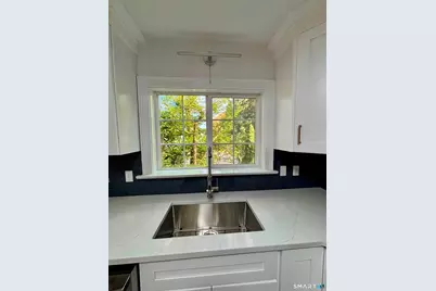 60 Thurston Street, Bridgeport, CT 06605 - Photo 5