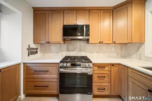 5 Danforth Ln, West Hartford, CT 06110 - Photo 7