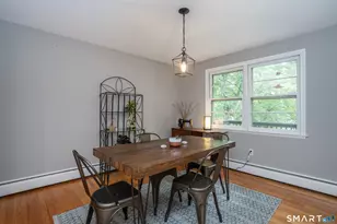 9 Maple Edge Dr, Bloomfield, CT 06002 - Photo 7