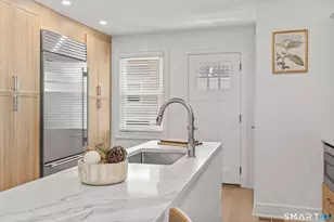 8 Farley St, Greenwich, CT 06830 - Photo 11