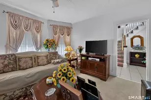 17 Borodell Pl, New London, CT 06320 - Photo 5