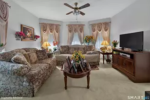 17 Borodell Pl, New London, CT 06320 - Photo 3