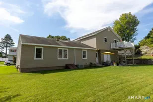 33 Hartman Ave, East Haven, CT 06512 - Photo 17