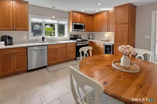 33 Hartman Ave, East Haven, CT 06512 - Photo 7