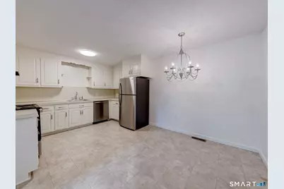 54 Oak Street #13, Middletown, CT 06457 - Photo 7