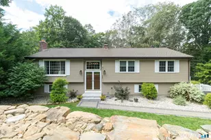 952 Maple Hill Rd, Guilford, CT 06437 - Photo 3