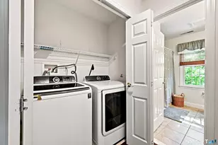 16 Margerie View Dr, Danbury, CT 06811 - Photo 31