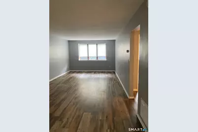 393 Laurel Avenue #102, Bridgeport, CT 06605 - Photo 3