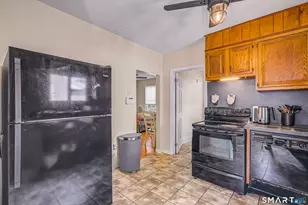 185 Walnut St, Windham, CT 06226 - Photo 17