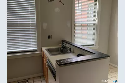 63 Congress Street #063B, Hartford, CT 06114 - Photo 3