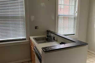 63 Congress St, Hartford, CT 06114 - Photo 3