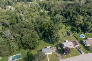 37 Lambert Dr, Norwich, CT 06360 - Photo 19