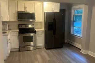 28 Durfey St, Norwich, CT 06360 - Photo 5