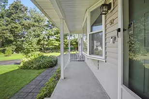 52 Consolation St, Bristol, CT 06010 - Photo 5