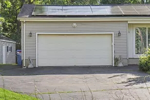 52 Consolation St, Bristol, CT 06010 - Photo 3