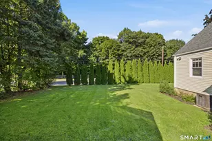 45 Exeter Ave, West Hartford, CT 06110 - Photo 27