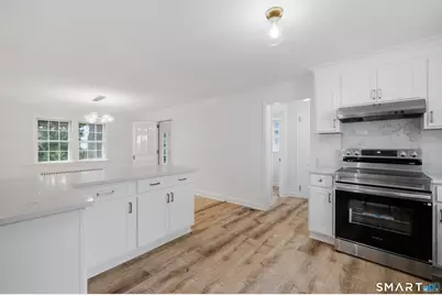 217 Penn Drive, West Hartford, CT 06119 - Photo 15