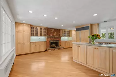 28 Uplands Drive, West Hartford, CT 06107 - Photo 5