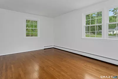 79 Robin Hood Road, Stamford, CT 06907 - Photo 13