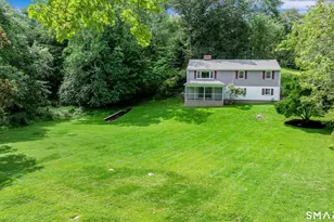 79 Robin Hood Rd, Stamford, CT 06907 - Photo 29