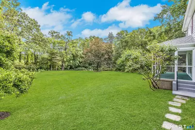 79 Robin Hood Road, Stamford, CT 06907 - Photo 23