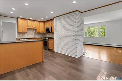79 Robin Hood Road, Stamford, CT 06907 - Photo 11