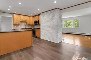 79 Robin Hood Rd, Stamford, CT 06907 - Photo 11
