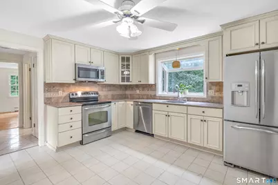63 Marathon Road, Trumbull, CT 06611 - Photo 21