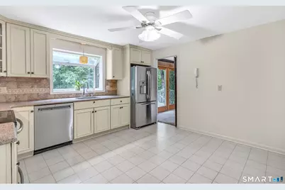 63 Marathon Road, Trumbull, CT 06611 - Photo 19