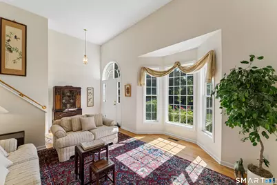 285 Mallard Drive, Orange, CT 06477 - Photo 5