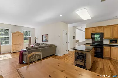 285 Mallard Drive, Orange, CT 06477 - Photo 7