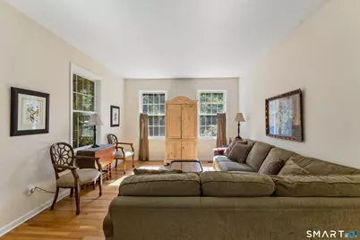 285 Mallard Drive, Orange, CT 06477 - Photo 9