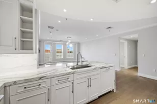 85 Memorial Rd, West Hartford, CT 06107 - Photo 5