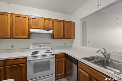 196 Crown Street #3J, New Haven, CT 06510 - Photo 13