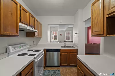 196 Crown Street #3J, New Haven, CT 06510 - Photo 11