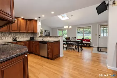 138 Tariffville Road, Simsbury, CT 06081 - Photo 11